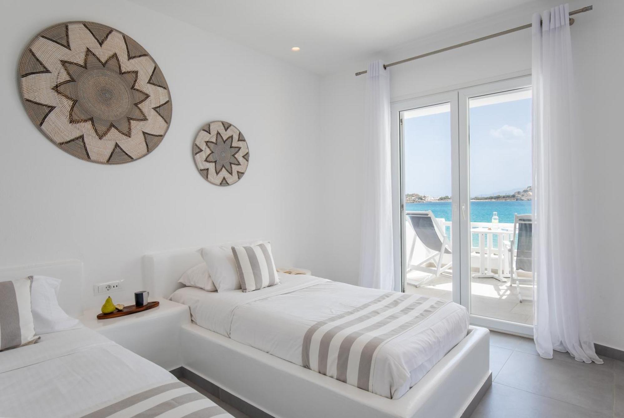 Hotel Acrogiali Beachfront Mykonos 4*