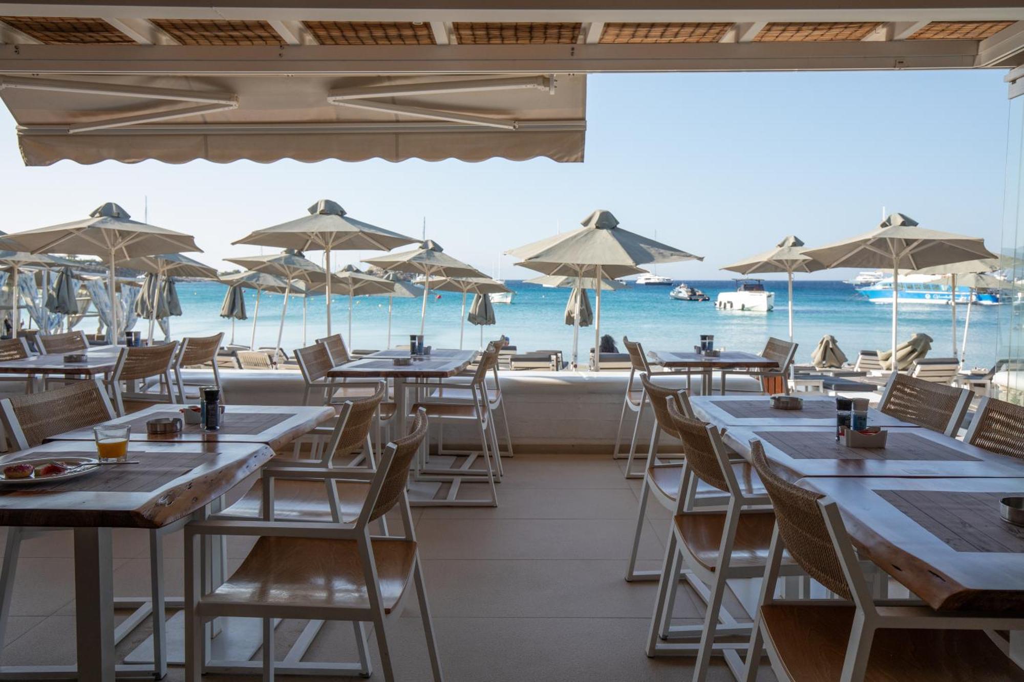 Hotel Acrogiali Beachfront Mykonos